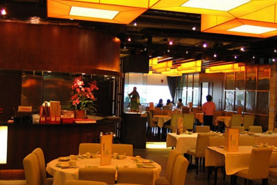 念恩食神一体化解决方案，帮助连锁餐饮企业快速扩张